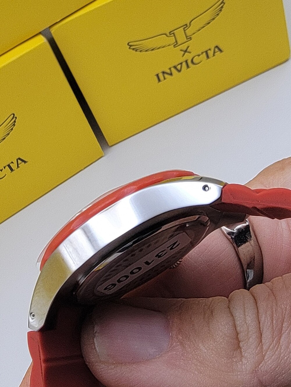 Invicta Angel Unisex Sport Watch - 38mm. Red & White 18789 Womens Stainless Case - Picture 10 of 11
